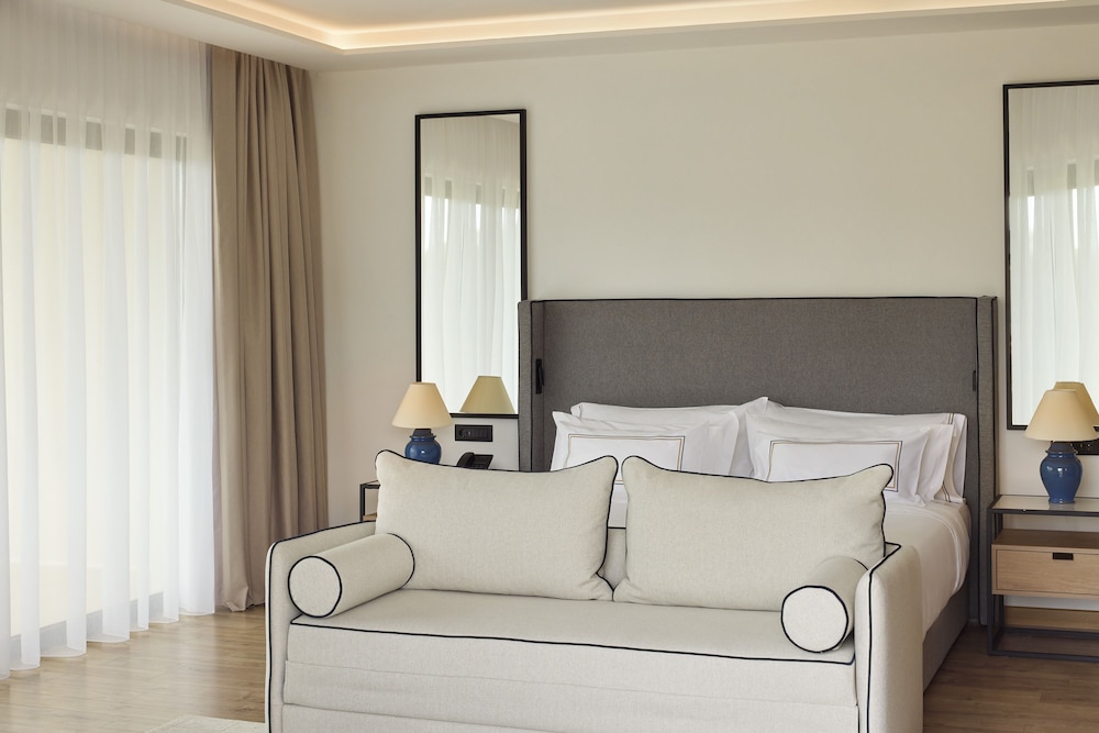 

Bari - Plazhi San Pietro - Melia Durres Albania