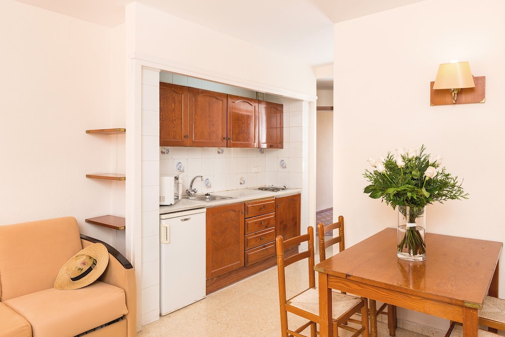 

Roma - Tossa de Mar - Apartamentos Guitart