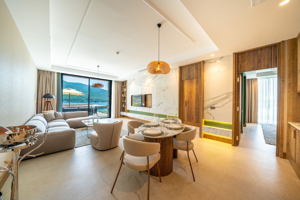 

Milano - Güvercinlik - La Blanche Island Bodrum