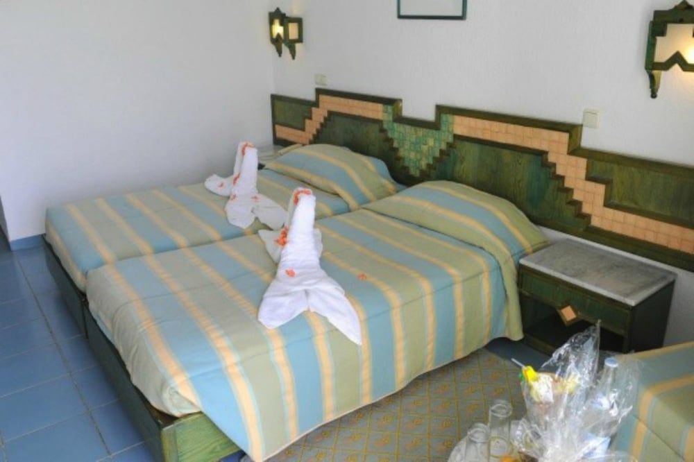 

Bologna - Mezraia - Djerba Holiday Beach
