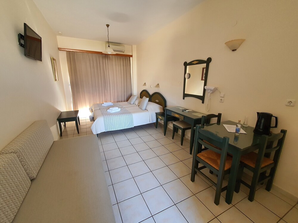 

Napoli - Skaleta - Zannis Hotel