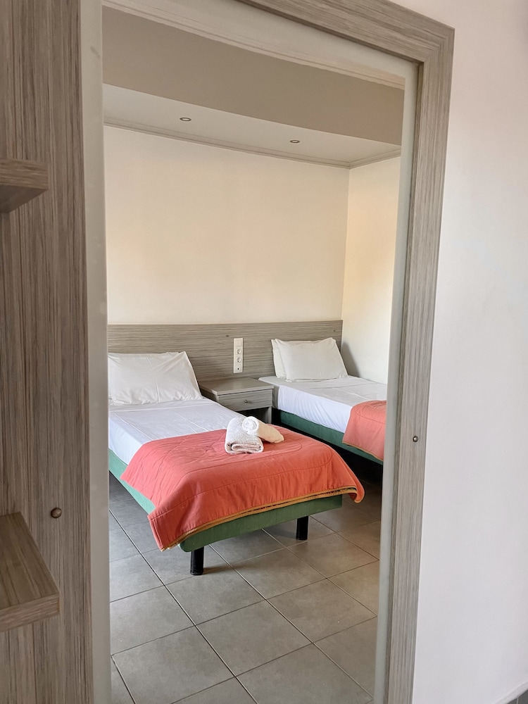 

Pisa - Kavos - Oula maisonettes