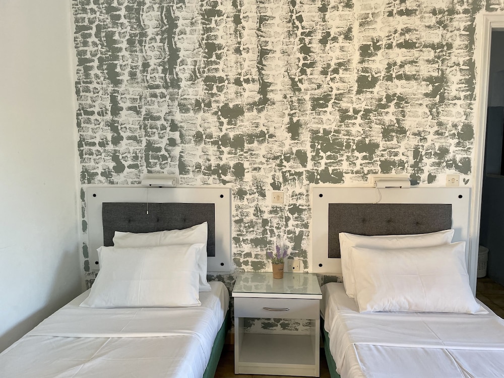

Bari - Kavos - Oula Maisonettes Suites