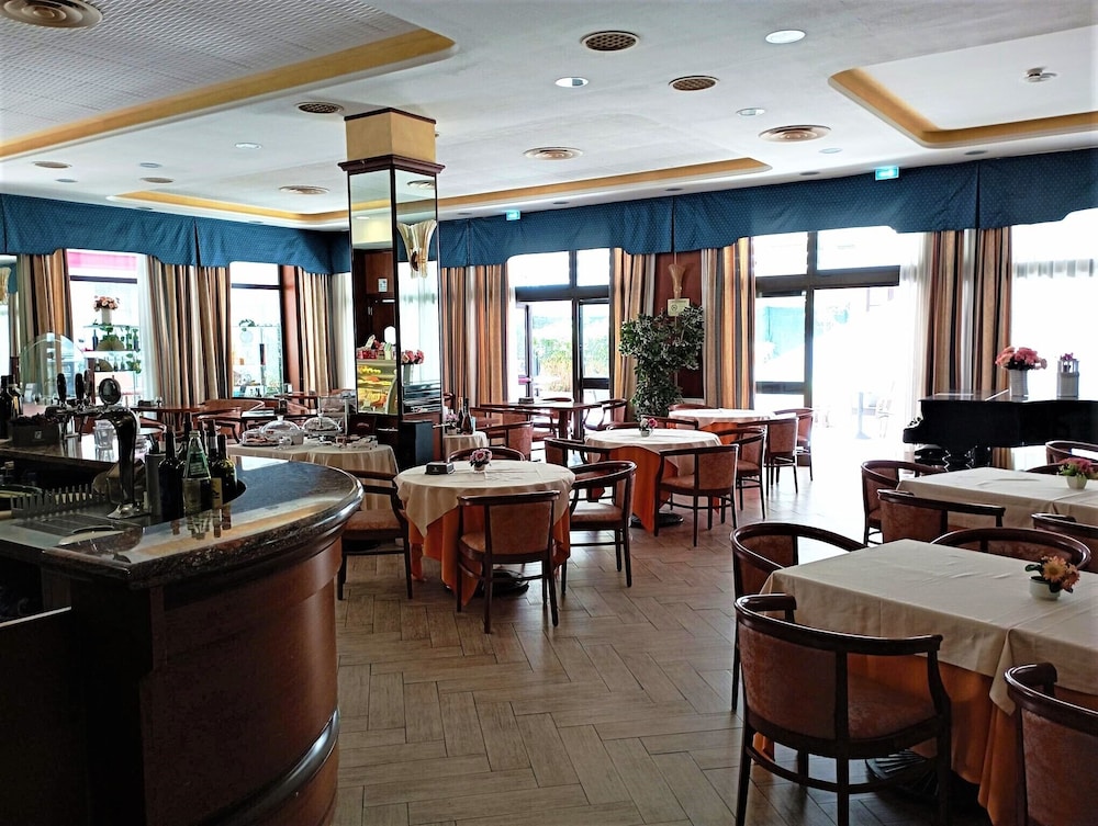 

Milano - Sassari - Hotel Grazia Deledda