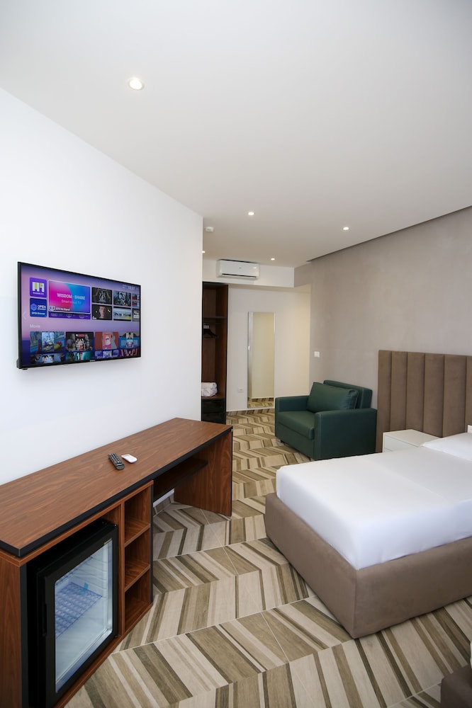 

Venezia - Valona - Sea & Sand Hotel