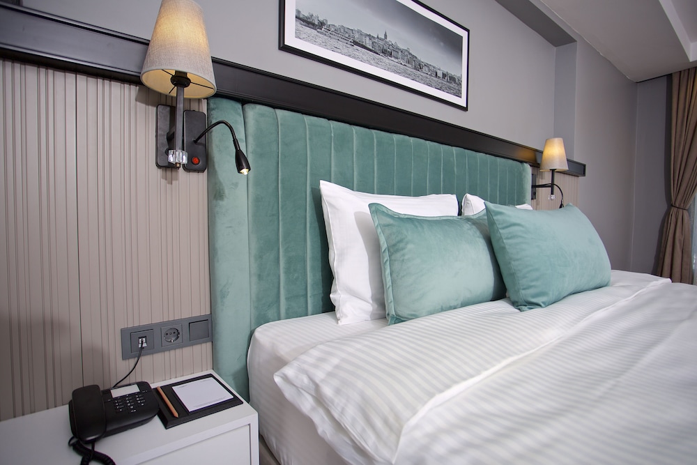 

Napoli - Istanbul, New Airport - Days Inn by Wyndham Istanbul Arnavutkoy
