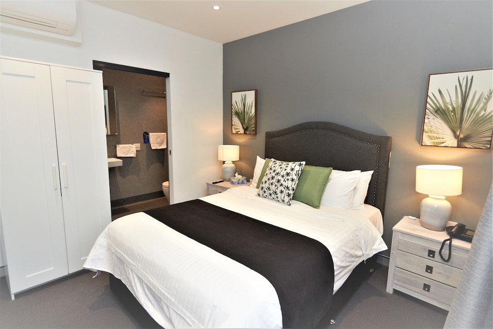 

Milano - Sydney - Mariners Court Hotel Sydney