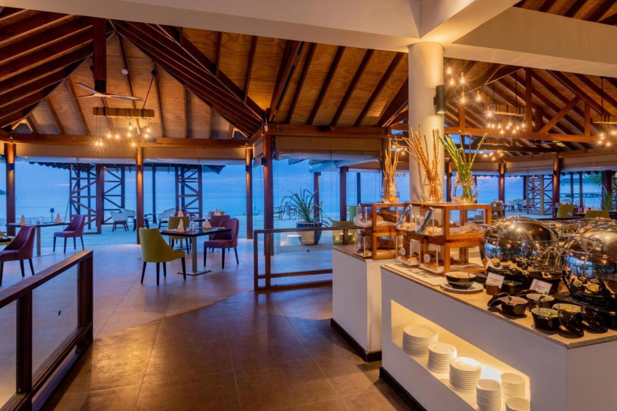 

Roma - Himmafushi - Cinnamon Dhonveli Maldives