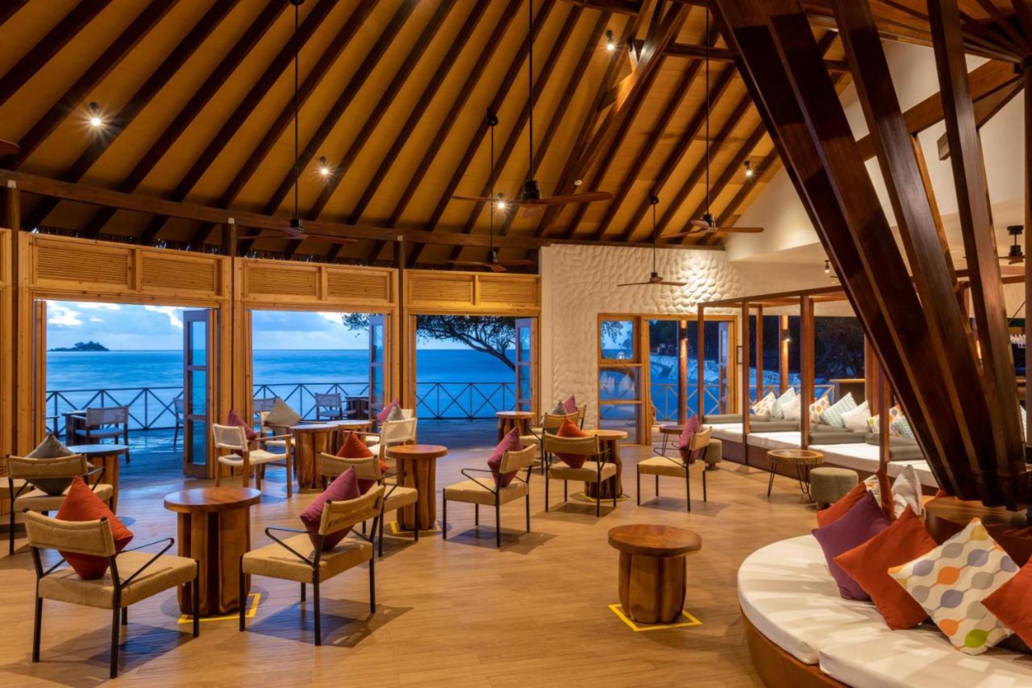 

Roma - Himmafushi - Cinnamon Dhonveli Maldives