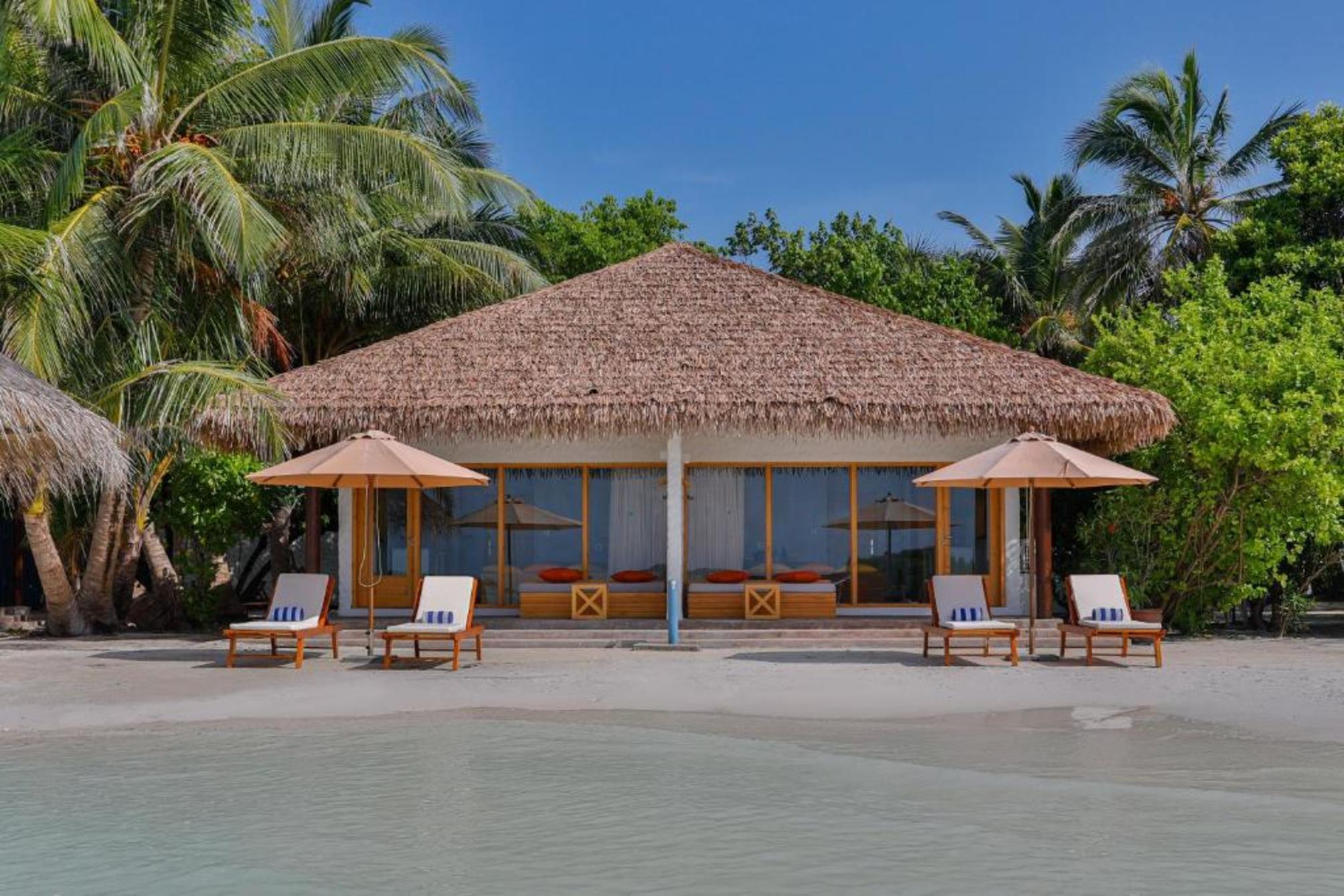 

Roma - Himmafushi - Cinnamon Dhonveli Maldives