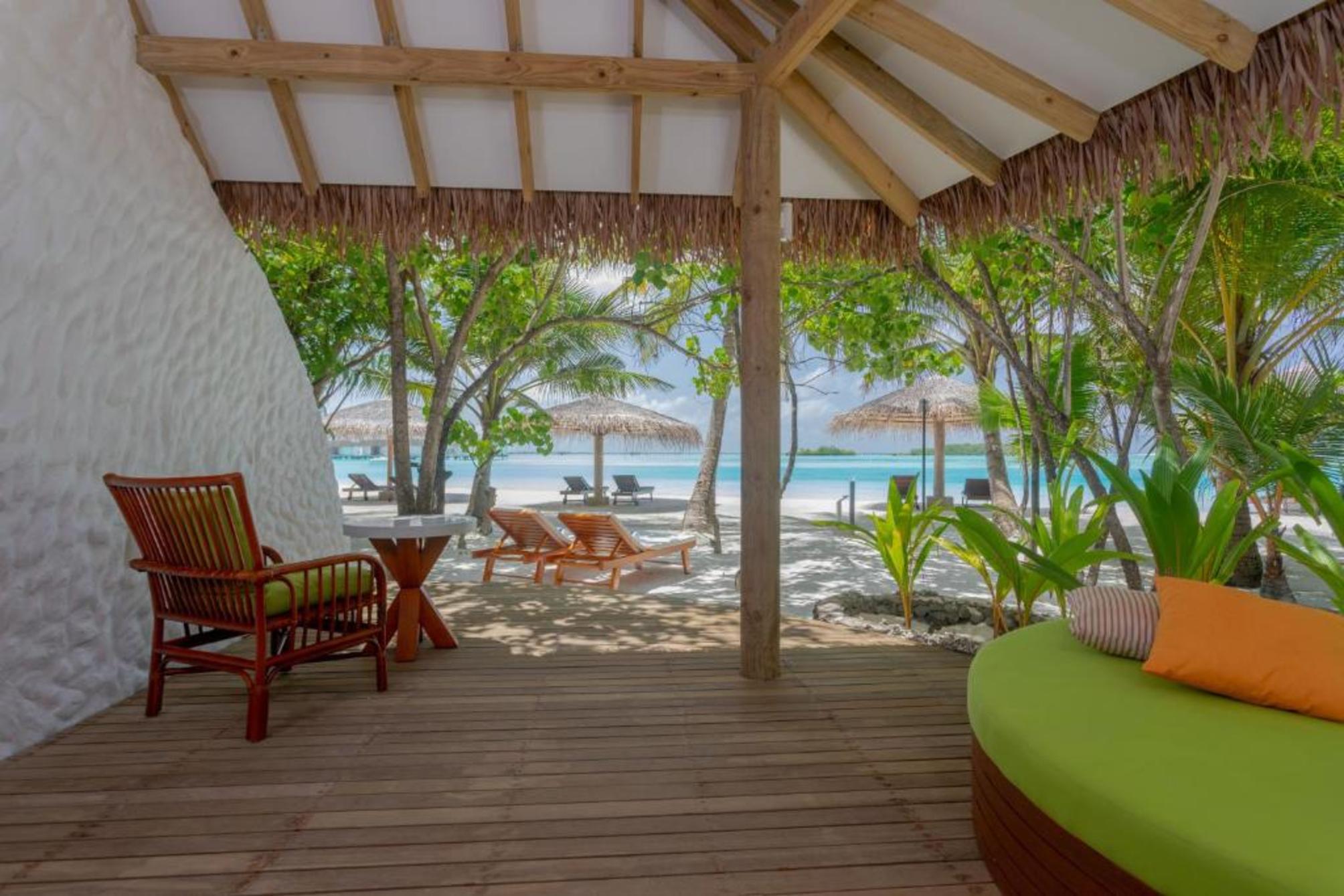 

Roma - Himmafushi - Cinnamon Dhonveli Maldives