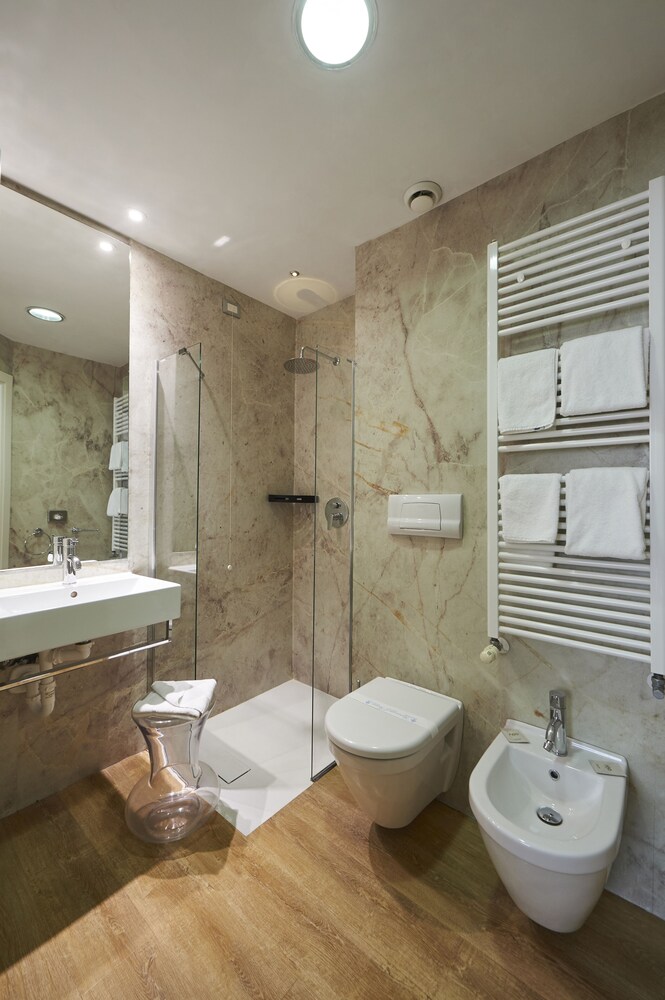 

Catania - Monza - Neo Hotel