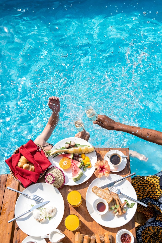 

Bari - Mangapwani - Zanzi Resort