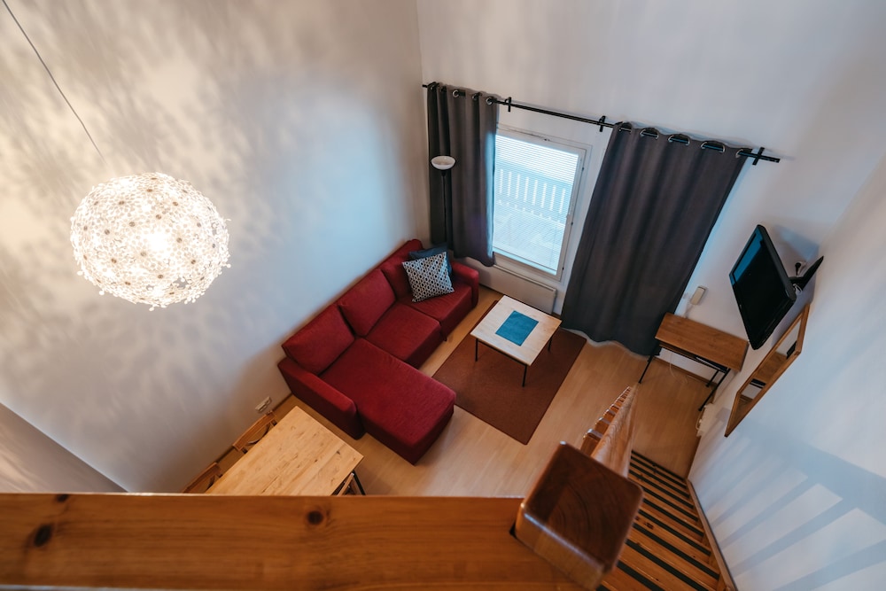 

Milano - Levi - Lapland Hotels Sirkantähti