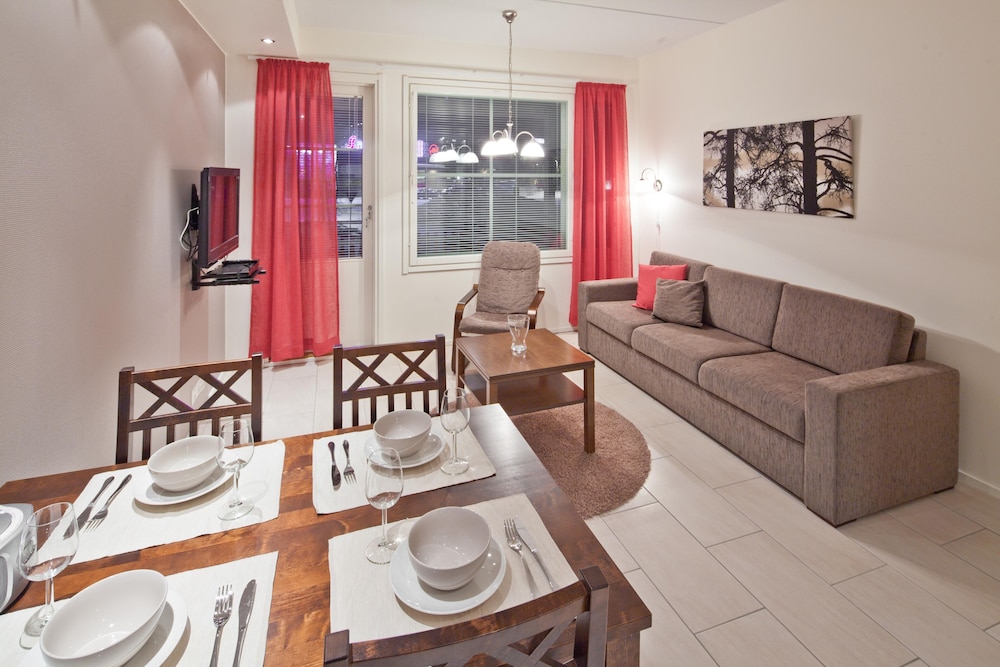 

Milano - Levi - Lapland Hotels Sirkantähti