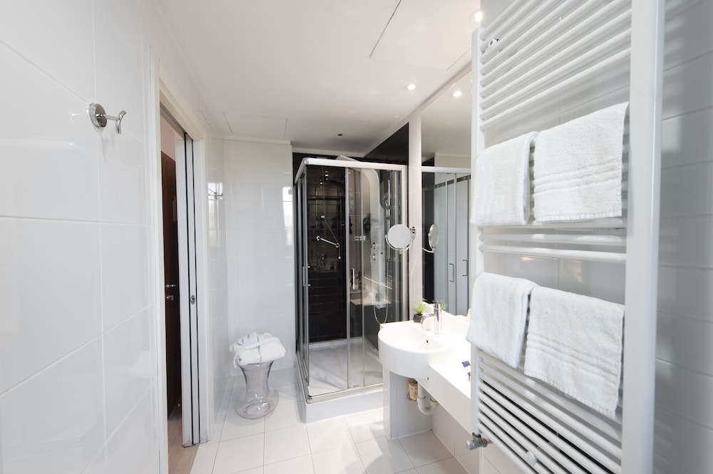 

Napoli - Monza - Neo Hotel