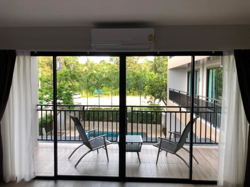 

Bologna - Sa Khu - The Bell Airport Phuket Hotel