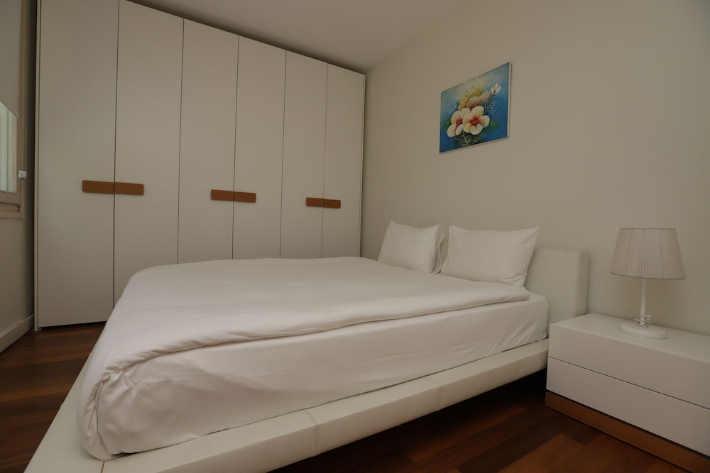 

Milano - Gundogan - Palmalife Hotel