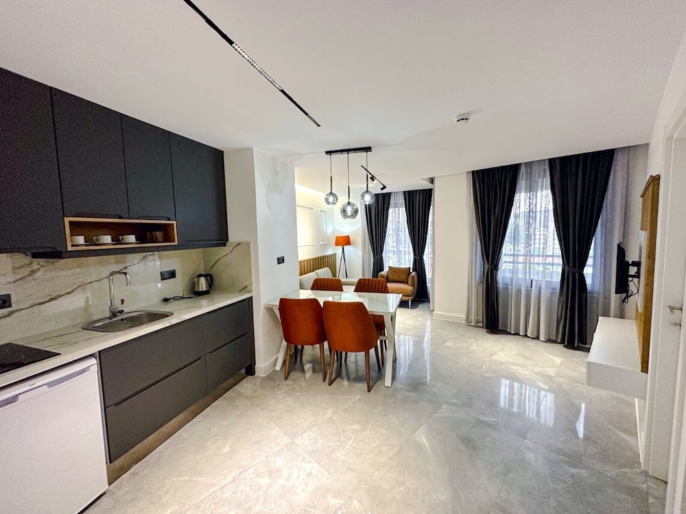 

Venezia - Kusadasi - Happy Apart Hotel
