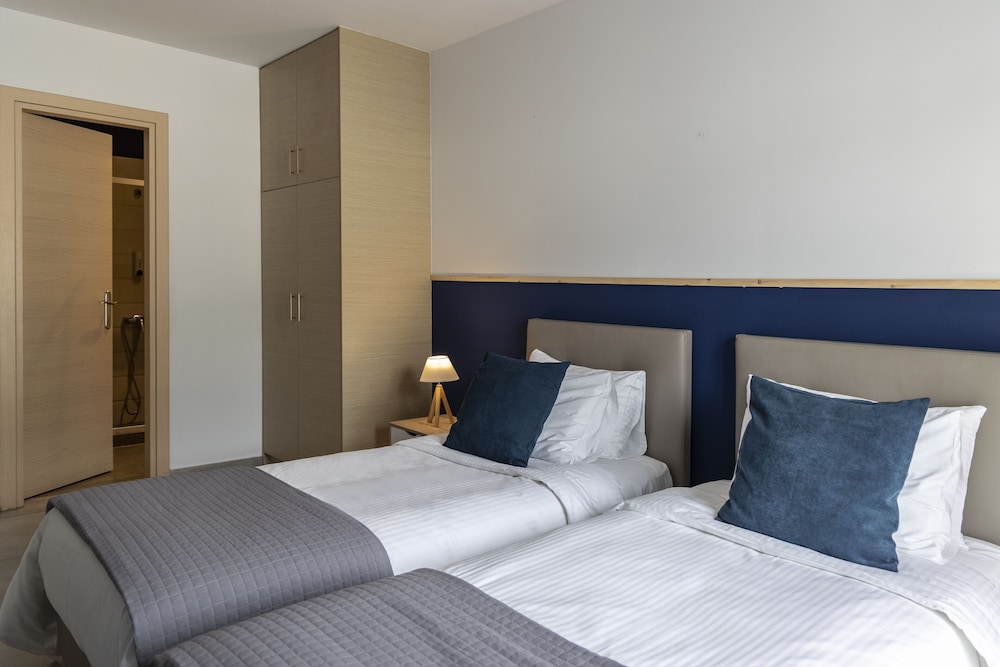 

Bari - Naousa, Paros - Hotel Kontes Comfort
