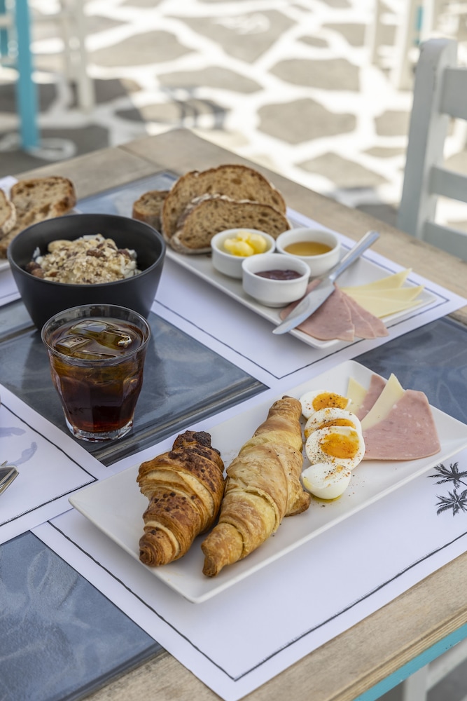 

Roma - Paros, Isole Greche - Hotel Kontes Comfort