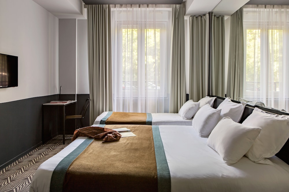 

Napoli - Épinay-sur-Seine - Hôtel Gaston