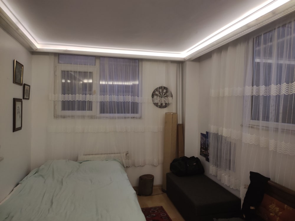 

Cagliari - Istanbul - Bufes Hotel