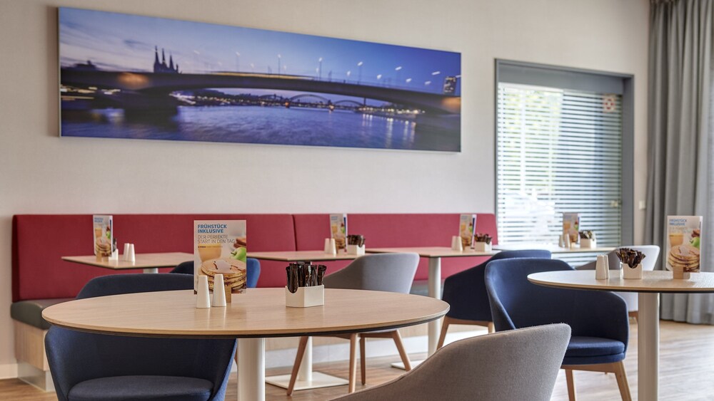

Roma - Colonia - Holiday Inn Express Cologne - Muelheim
