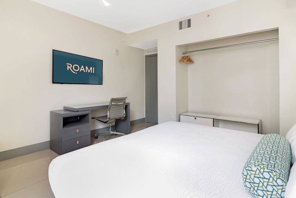 

Venezia - Key Biscayne - Roami at Habitat Brickell