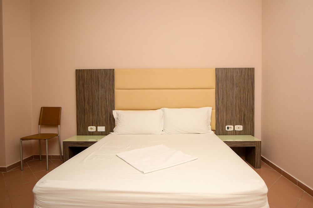 

Bari - Valona - Hotel Aliko