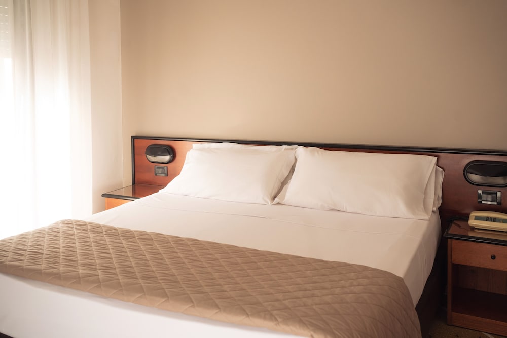 

Catania - Riviera Romagnola, Mare Italia - Lime Hotel