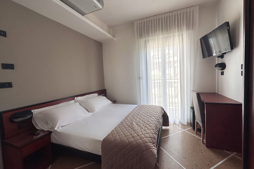 

Verona - Riccione - Lime Hotel