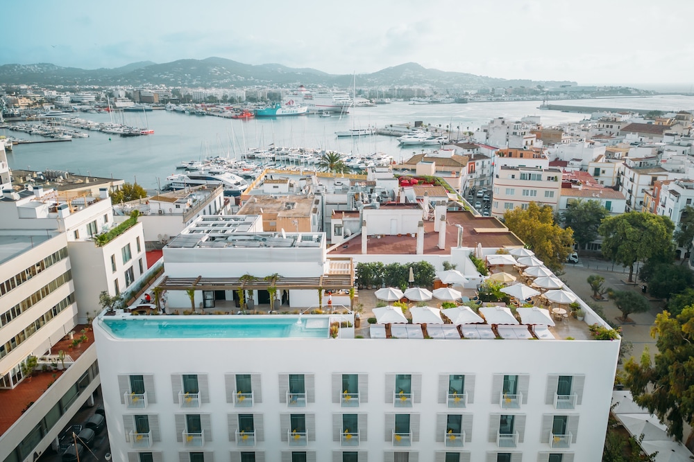 

Genova - Ibiza città, Ibiza - The Standard, Ibiza