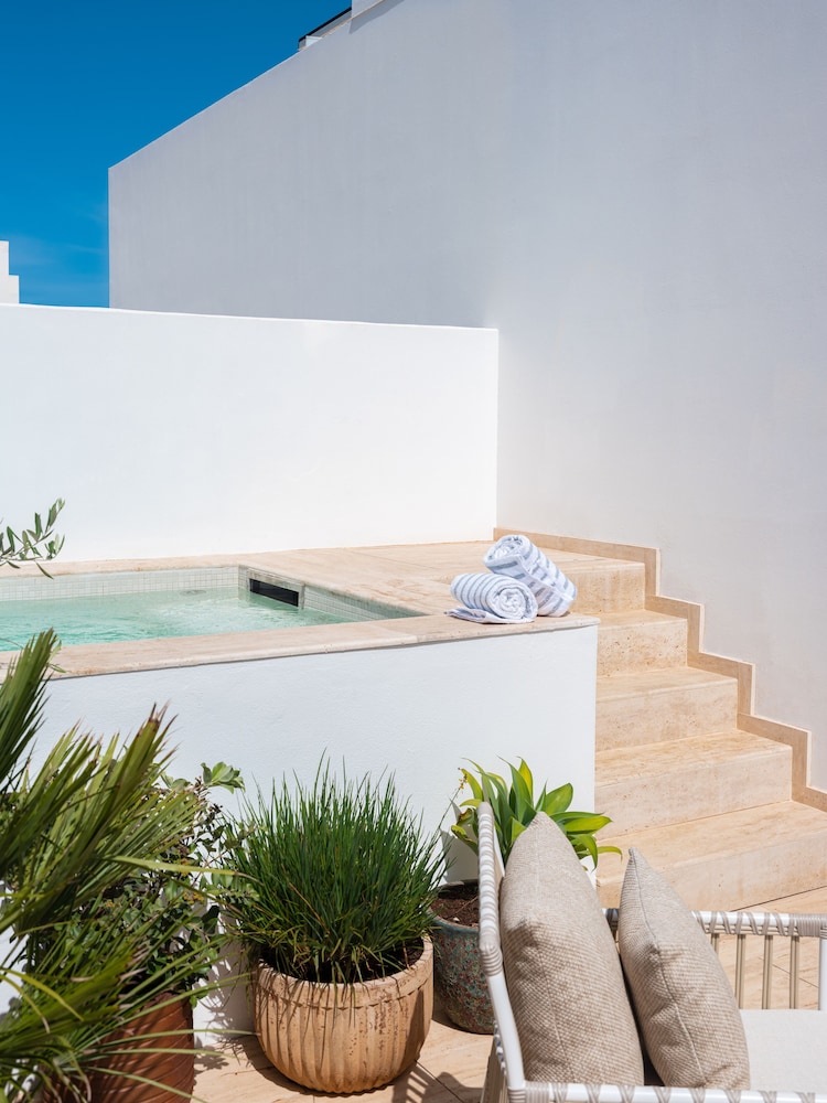 

Verona - Ibiza, Isole Baleari - The Standard, Ibiza