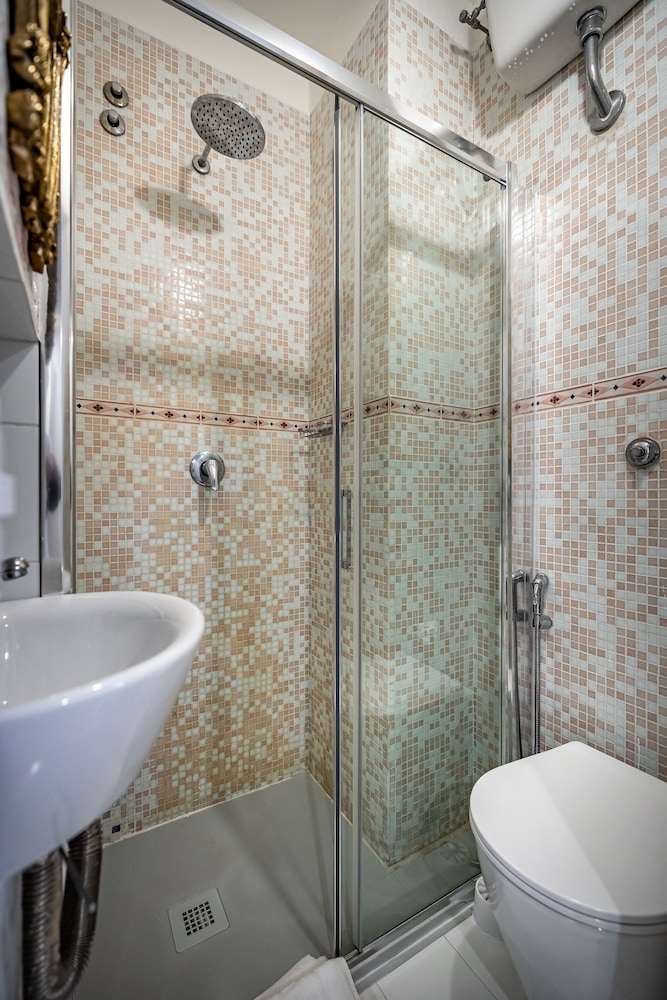 

Torino - Firenze - HOTEL VENETO con accesso ZTL
