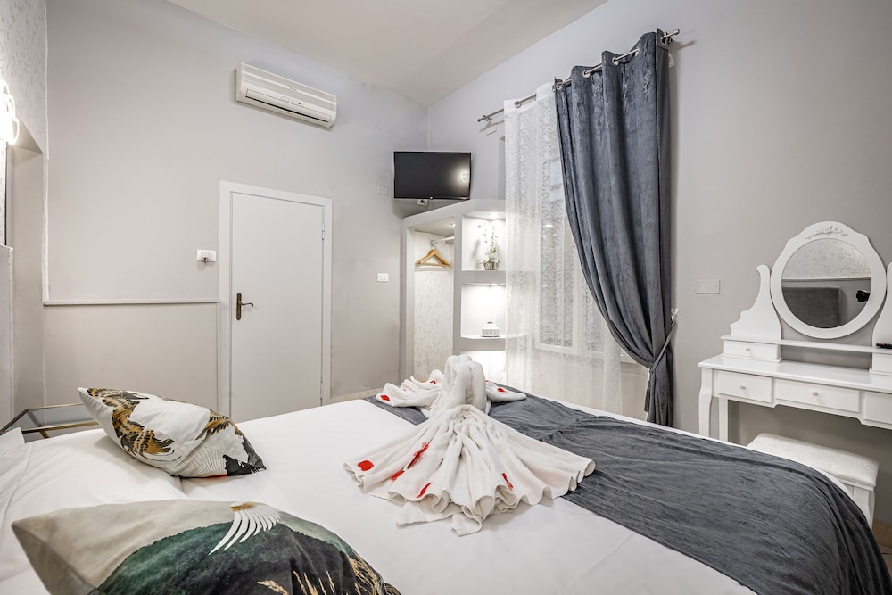 

Venezia - Firenze - HOTEL VENETO con accesso ZTL