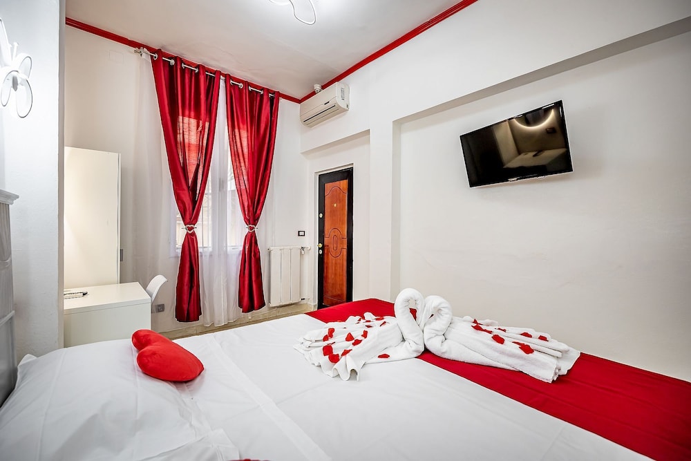 

Roma - Firenze - HOTEL VENETO con accesso ZTL