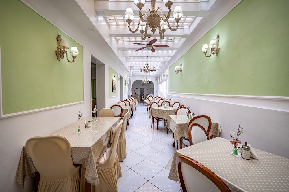

Venezia - Firenze - HOTEL VENETO con accesso ZTL