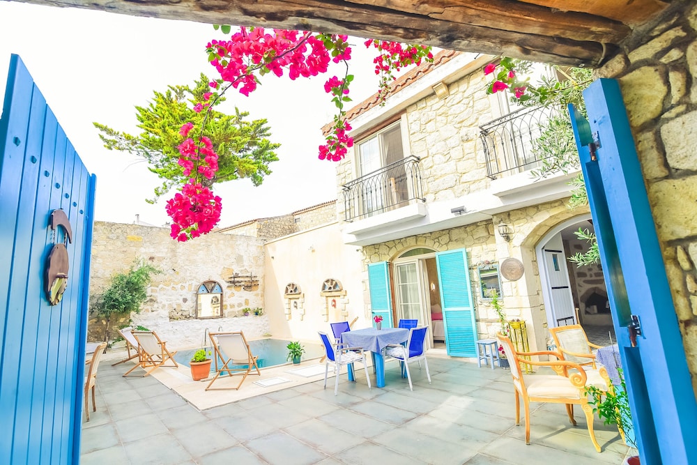 

Milano - Çeşme - Alacati Asmali Konak Hotel
