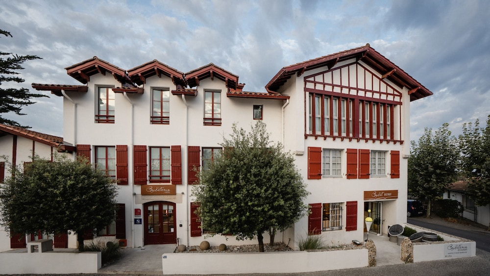 

Milano - Saint-Jean-de-Luz - Hotel Briketenia