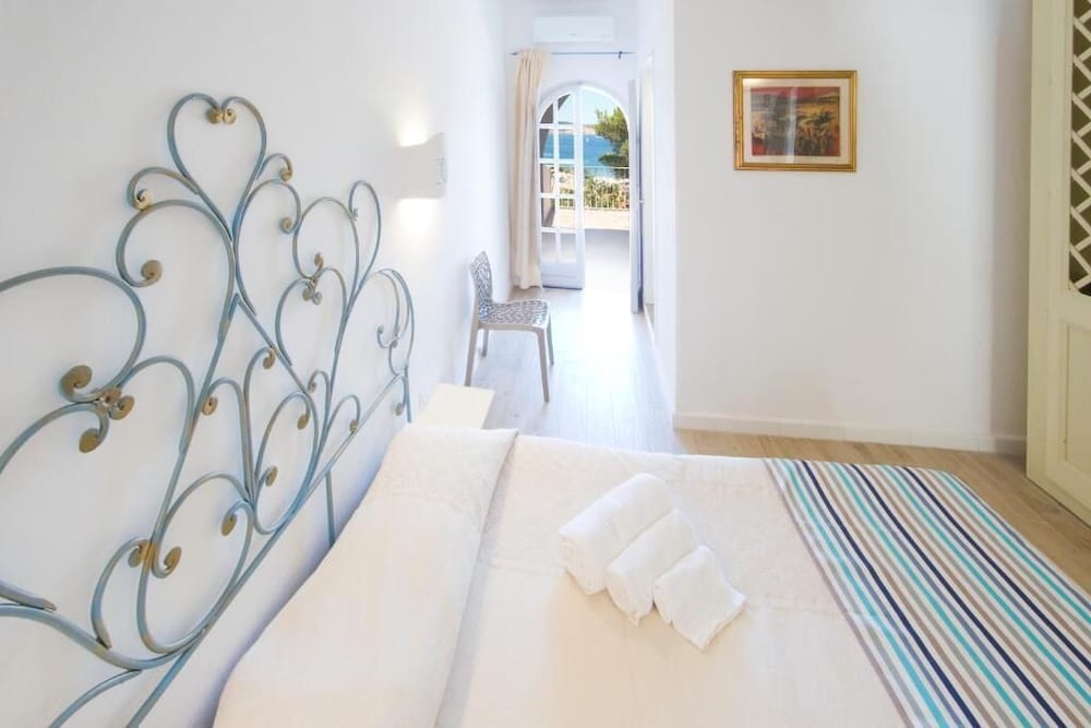 

Verona - Baja Sardinia - Grand Hotel Palau