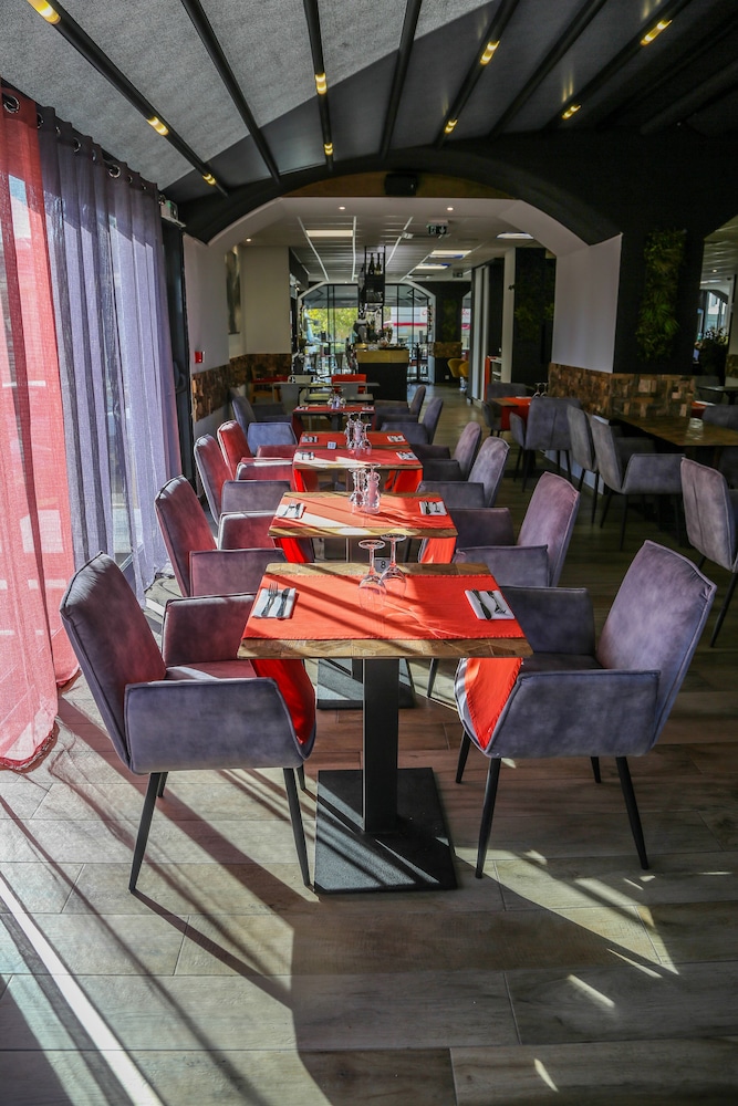 

Roma - Aleria - Hôtel Restaurant Atrachjata