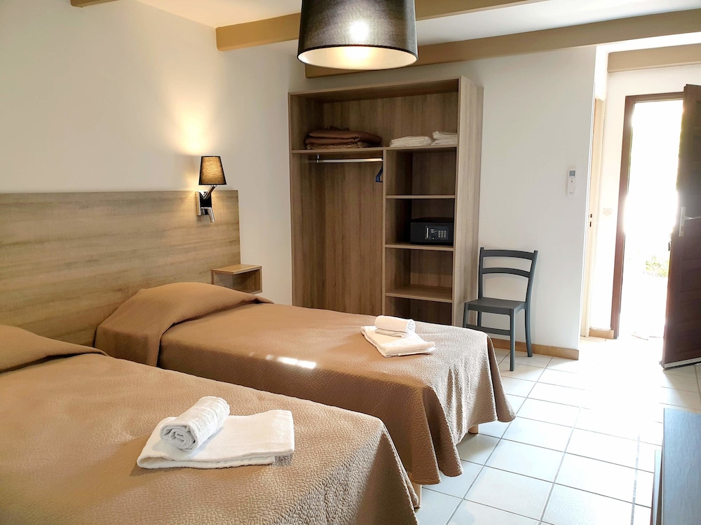 

Milano - Favone - Hotel Olmuccio