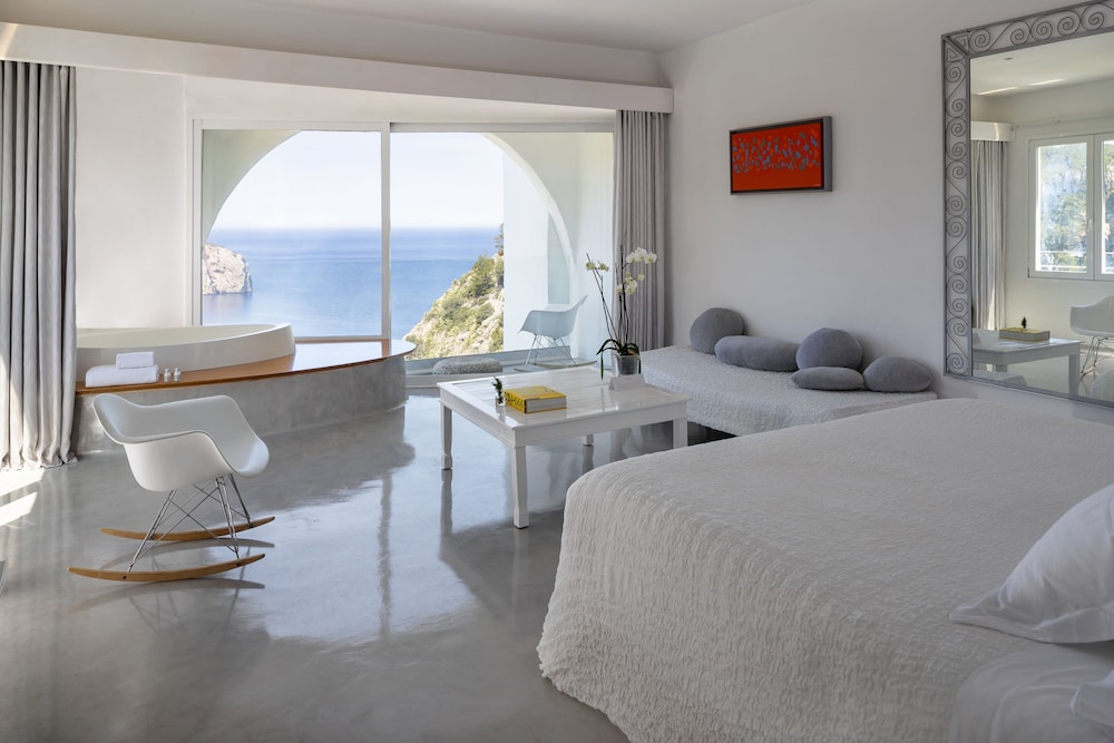 

Verona - Puerto de San Miguel - Hacienda Na Xamena, Ibiza