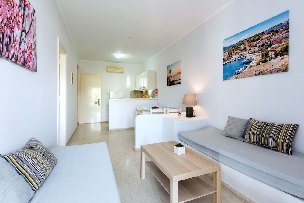 

Milano - Kassiopi - Balaris Apartments