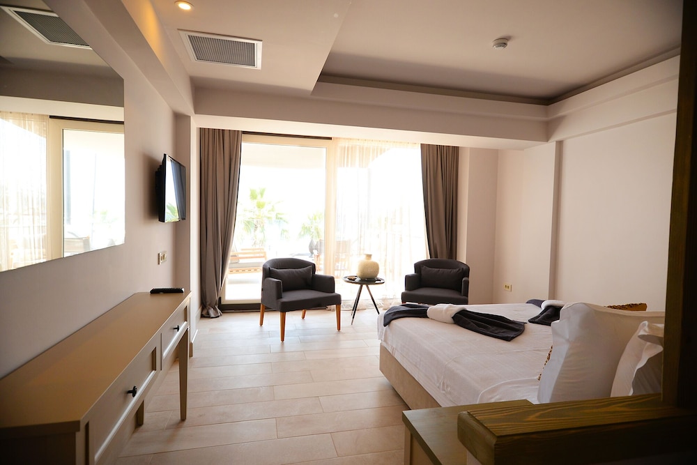 

Milano - Gundogan - Elista Hotel & Spa