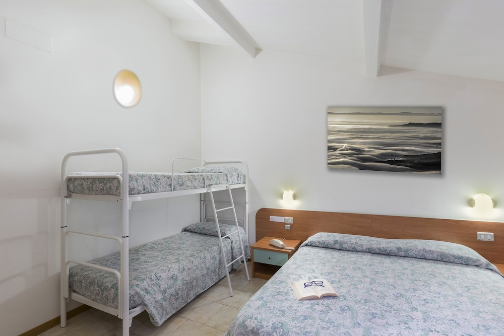 

Napoli - Passignano sul Trasimeno - Hotel Darsena