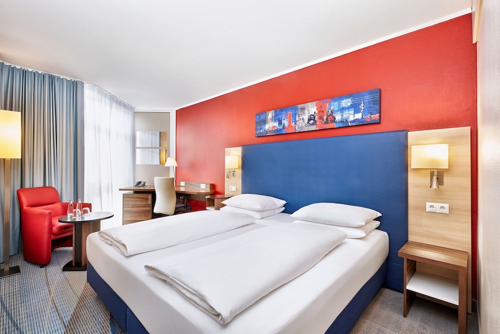 

Napoli - Brühl - H+ Hotel Köln Brühl