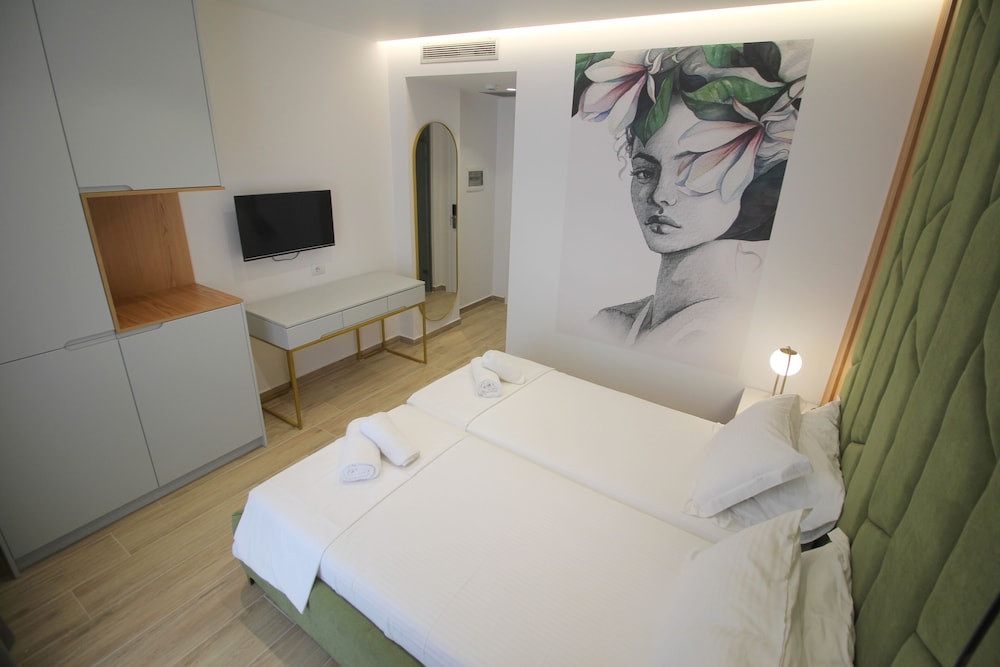 

Bologna - Riviera Albanese - Julia Hotel