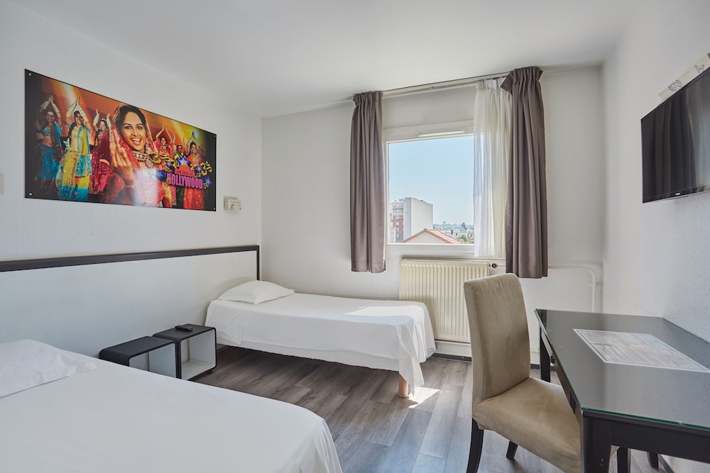 

Lamezia Terme - Noisy-le-Grand - Hôtel Cinépole - Proche Paris